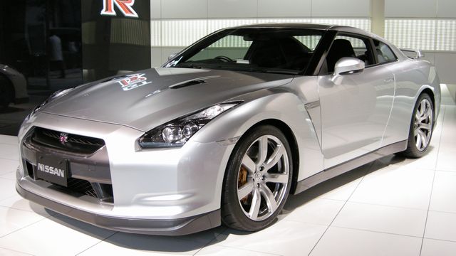 Nissan_GT-R_010